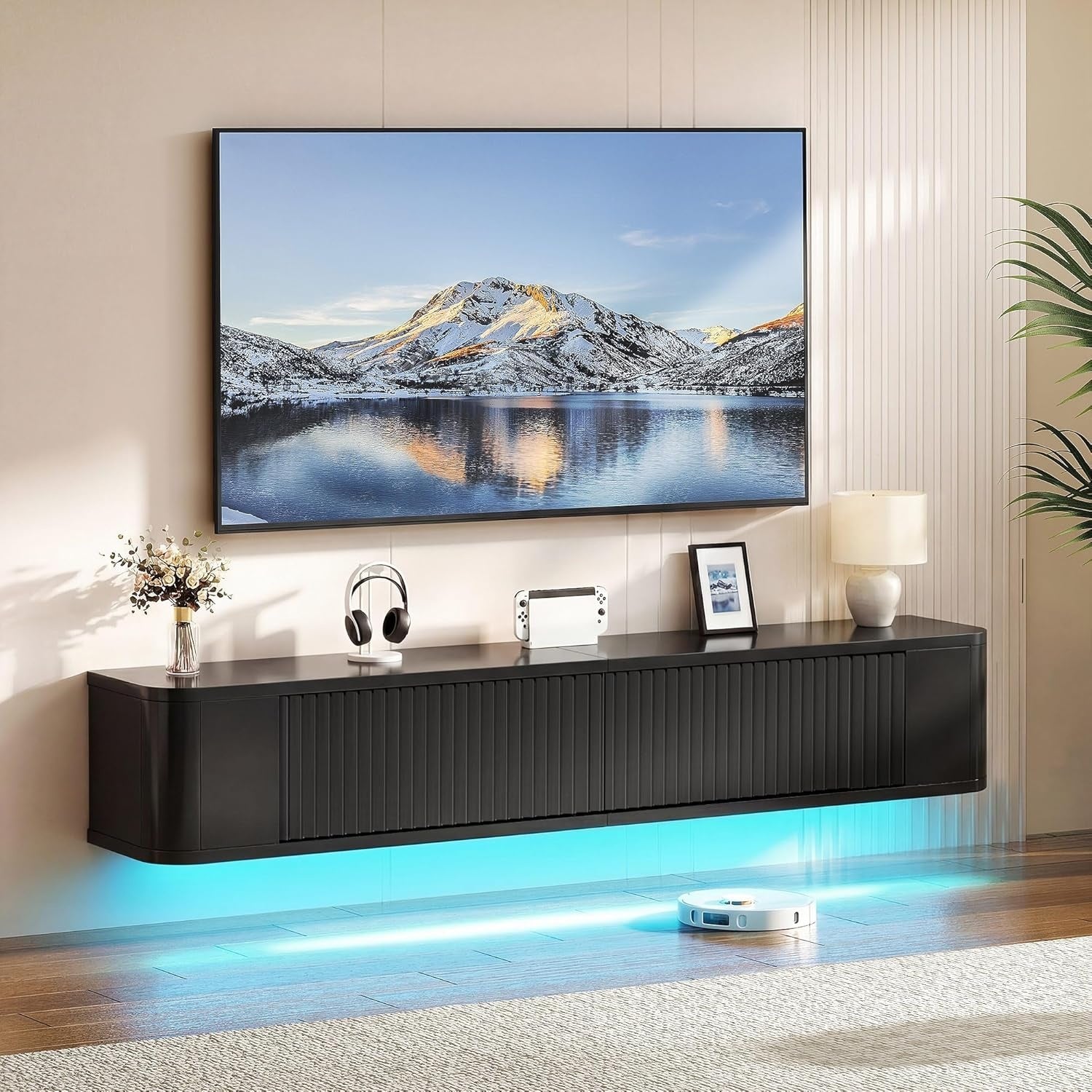 Console TV suspendue 140 cm avec eclairage LED RGB, meuble mural brillant dote d'etageres et de grands espaces de rangement, noir