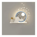 Solution lumineuse Blanc au dessin sobre en format applique murale