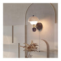 Applique murale Blanc et Ambre au style moderne avec conception fonctionnelle